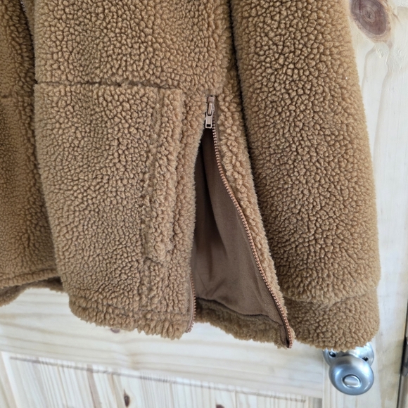 Fabletics Lotta Teddy Sherpa Hooded Jacket Side Zip - Picture 4 of 7
